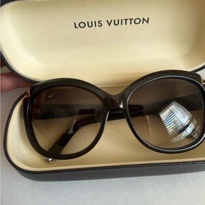 LOUIS VUITTON
Brown Speckling glitter Acetate Frame Hortensia Sunglasses-Z0486W